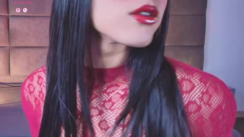 valentino moon online show from 06/02/26, 01:51