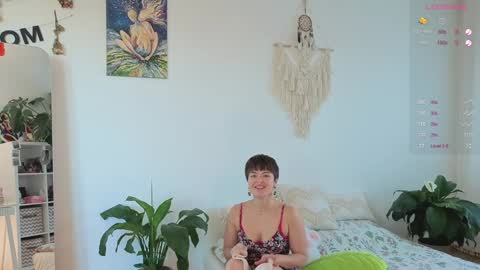 Lana online show from 11/14/25, 12:37