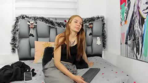 Snapshot of lana_steve chatting on 12/10/24, 11:00 Lana and Steve online show from 12/10/24, 11:00