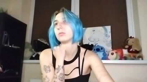 Snapshot of lana_tews chatting on 10/10/25, 05:23 lana_tews online show from 10/10/25, 05:23