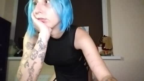 Snapshot of lana_tews chatting on 10/11/25, 07:12 lana_tews online show from 10/11/25, 07:12