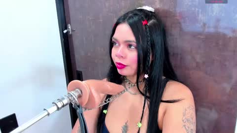 Snapshot of lana_valkova chatting on 02/11/25, 12:05 Lana online show from 02/11/25, 12:05