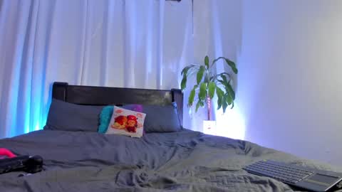 emma online show from 12/02/24, 05:37