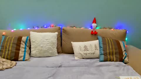 Snapshot of lanaangeldream chatting on 12/24/24, 10:06 Lana online show from 12/24/24, 10:06