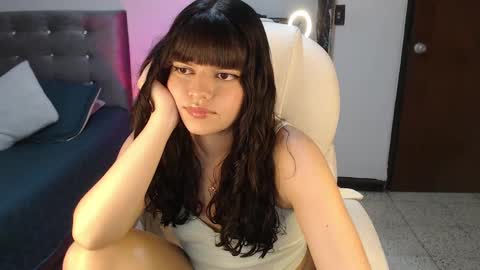 Snapshot of lanabandit chatting on 02/18/25, 11:19 Lana Marie online show from 02/18/25, 11:19