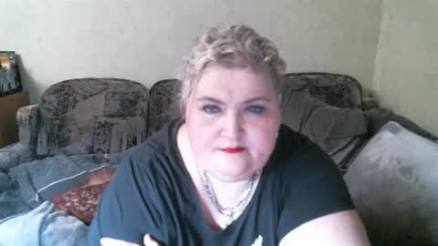 lanacat555 online show from 03/07/25, 09:48