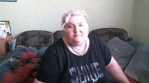 lanacat555 online show from 03/12/25, 10:16