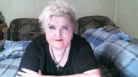 lanacat555 online show from 09/13/25, 11:15