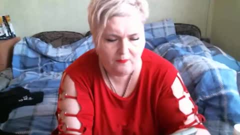 lanacat555 online show from 09/15/25, 12:49