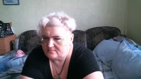 lanacat555 online show from 09/20/25, 11:55