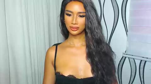 Snapshot of lanadel_hilton chatting on 01/04/25, 01:42 Lana online show from 01/04/25, 01:42