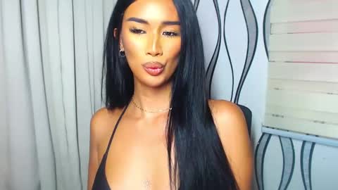 Snapshot of lanadel_hilton chatting on 01/20/25, 05:15 Lana online show from 01/20/25, 05:15