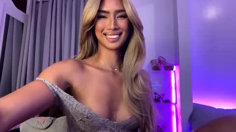 Snapshot of lanadel_hilton chatting on 03/06/25, 05:46 Lana online show from 03/06/25, 05:46