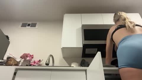 lanademira online show from 02/25/26, 11:14