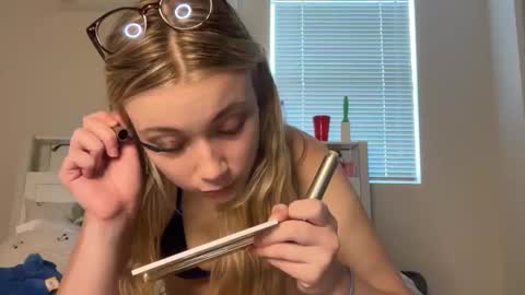 lanademira online show from 04/08/26, 04:51