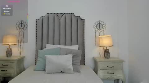 Snapshot of lanaferrer chatting on 10/14/25, 07:58 Lana online show from 10/14/25, 07:58