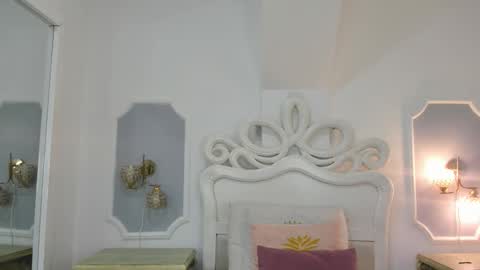 Snapshot of lanaferrer chatting on 10/26/25, 07:47 Lana online show from 10/26/25, 07:47