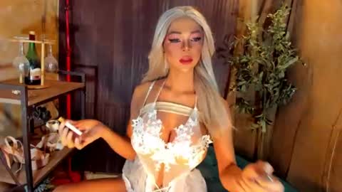 lanajarae online show from 07/18/26, 11:58