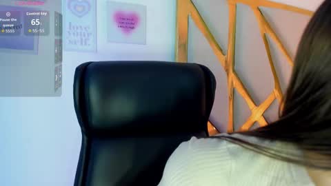 LanaJones online show from 11/25/25, 12:27