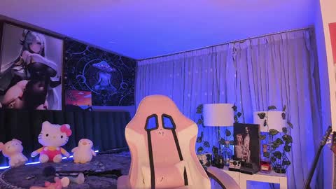 Snapshot of lanakyutt chatting on 01/04/25, 02:46 L A N A online show from 01/04/25, 02:46