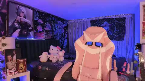 Snapshot of lanakyutt chatting on 03/06/25, 11:53 L A N A online show from 03/06/25, 11:53