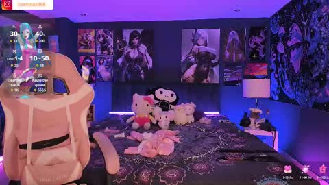 Snapshot of lanakyutt chatting on 10/10/25, 12:37 L A N A online show from 10/10/25, 12:37