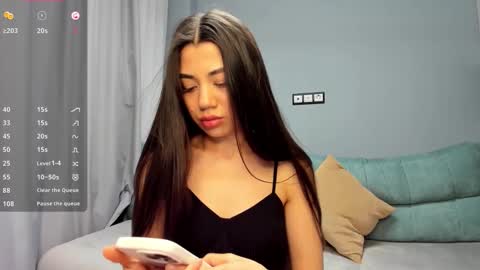 Snapshot of lanalandd chatting on 11/03/25, 02:51 Lana online show from 11/03/25, 02:51