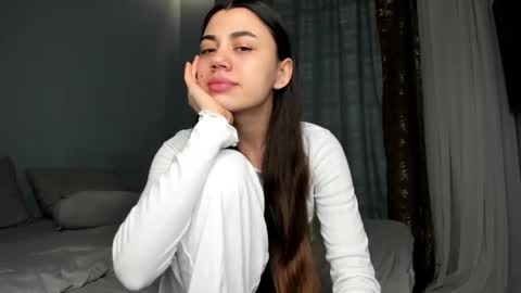 Snapshot of lanalandd chatting on 11/13/25, 02:16 Lana online show from 11/13/25, 02:16