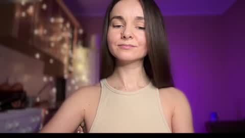 Snapshot of lanaloulou chatting on 12/25/24, 04:01 Lana online show from 12/25/24, 04:01