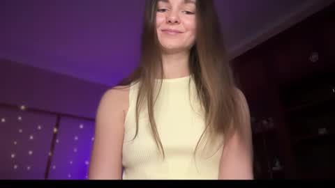 Snapshot of lanaloulou chatting on 01/15/25, 10:35 Lana online show from 01/15/25, 10:35