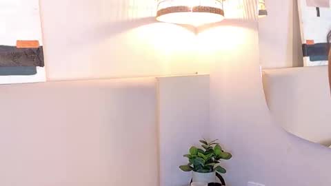 Lana online show from 11/22/25, 08:08