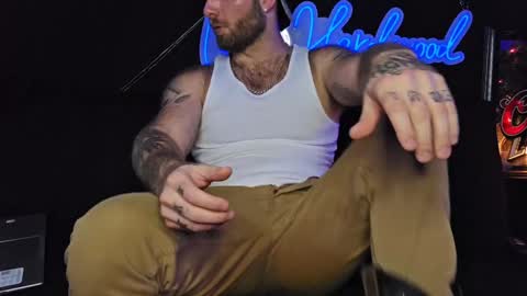 Snapshot of lancehardwood222 chatting on 12/22/24, 02:49 LANCE online show from 12/22/24, 02:49