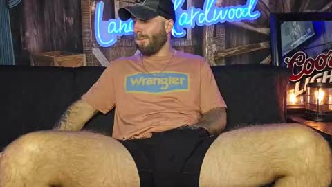 Snapshot of lancehardwood222 chatting on 09/19/25, 12:12 LANCE online show from 09/19/25, 12:12