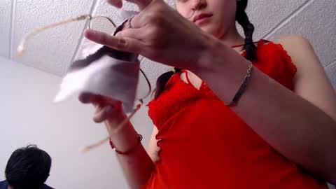 Snapshot of lancelot0808 chatting on 01/12/25, 06:59 your love online show from 01/12/25, 06:59