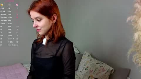 Snapshot of land_of_oz chatting on 11/16/25, 08:09 Dorothy online show from 11/16/25, 08:09