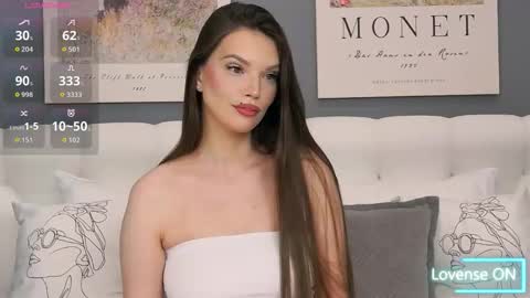 Snapshot of laneah chatting on 11/19/25, 01:05 Laneah online show from 11/19/25, 01:05