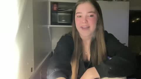 lanelizzie348 online show from 10/09/25, 12:41