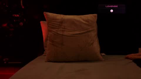 LANEMUGLER online show from 06/20/26, 11:40