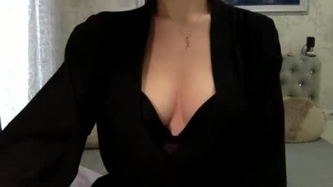 langoria online show from 02/05/26, 12:21