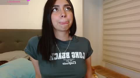 Snapshot of lania_spencer2 chatting on 02/13/25, 07:31 Valen and George online show from 02/13/25, 07:31