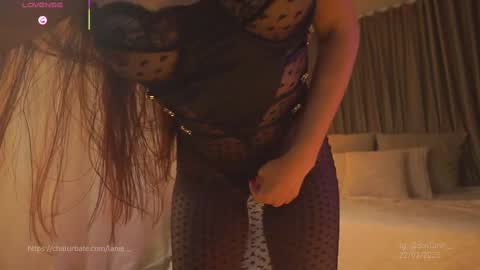 Snapshot of lanie__ chatting on 02/22/25, 07:03 Lan online show from 02/22/25, 07:03