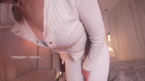 Snapshot of lanie__ chatting on 01/09/26, 10:11 Lan online show from 01/09/26, 10:11