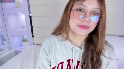 Snapshot of lanna18_ chatting on 02/19/25, 11:49 Lanna online show from 02/19/25, 11:49