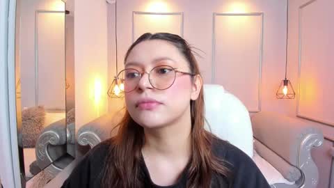 Snapshot of lanna18_ chatting on 03/08/25, 11:48 Lanna online show from 03/08/25, 11:48