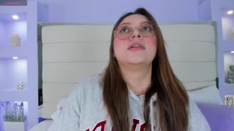Snapshot of lanna18_ chatting on 03/11/25, 11:44 Lanna online show from 03/11/25, 11:44