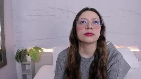 Lanna online show from 03/27/26, 11:32