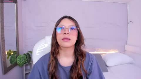 Snapshot of lanna_18_ chatting on 05/16/26, 11:31 Lanna online show from 05/16/26, 11:31