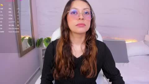Snapshot of lanna_18_ chatting on 05/30/26, 11:40 Lanna online show from 05/30/26, 11:40