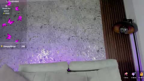 Snapshot of lanna__hot chatting on 12/21/24, 05:14 online show from 12/21/24, 05:14