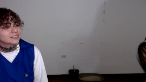 Snapshot of lannie_gonzales chatting on 12/19/24, 10:53 LANNIE online show from 12/19/24, 10:53